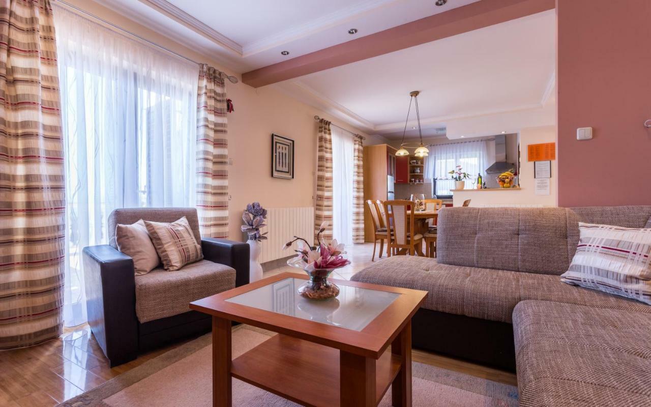 Apartment Smilja Malinska Kültér fotó